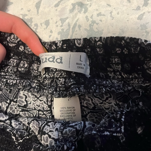 Size large hippie shorts. Black w/white patterns - Picture 3 of 4